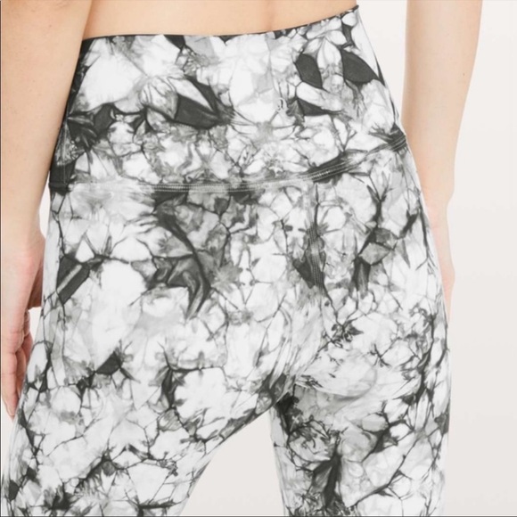 Lululemon Wunder Under Shibori Tie Dye Marble Print High Rose Cropped Leggings - Picture 2 of 7